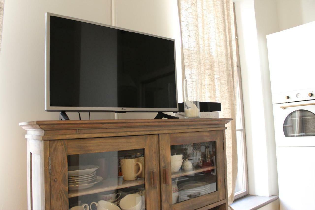2 Room Apartment In Embasy Area Riga Kültér fotó